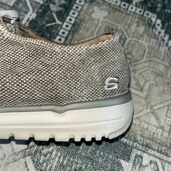 Skechers Men's Textured tan Sneakers size 12 - Picture 3 of 9